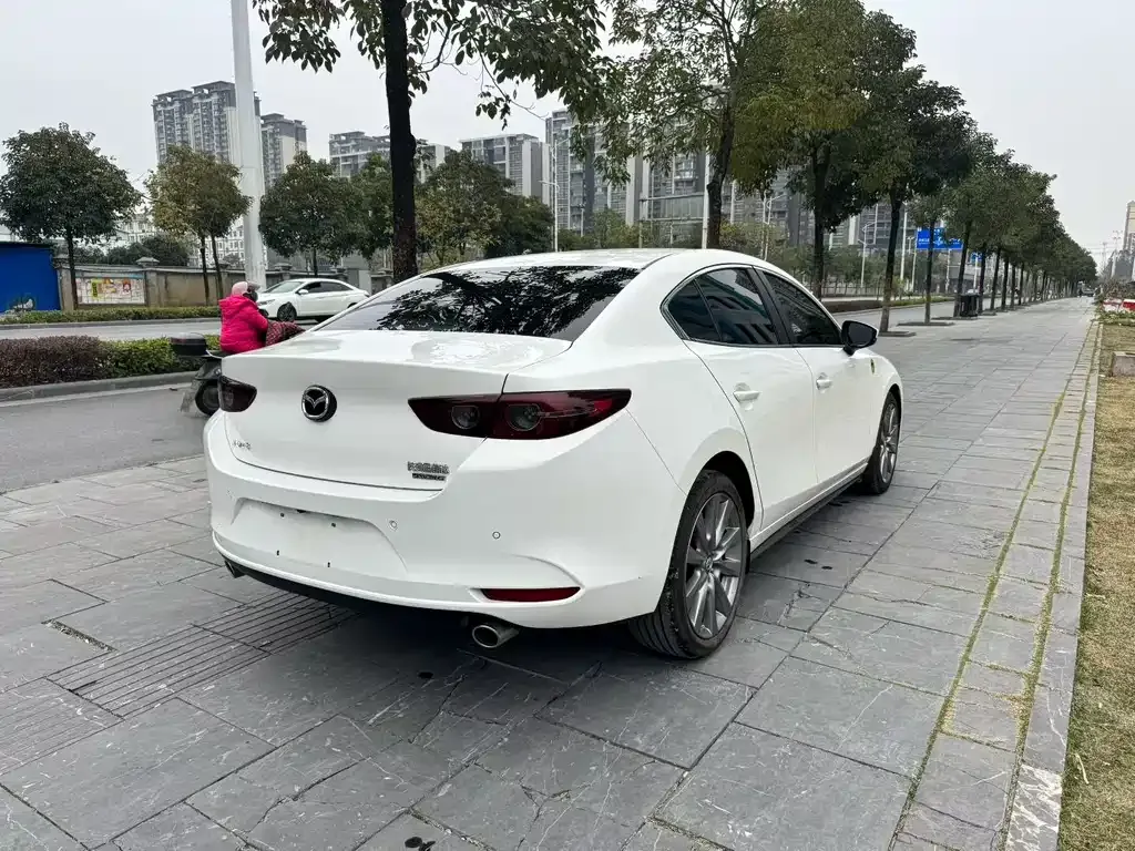 Mazda 3 Axela 2024 из CN, фото 9