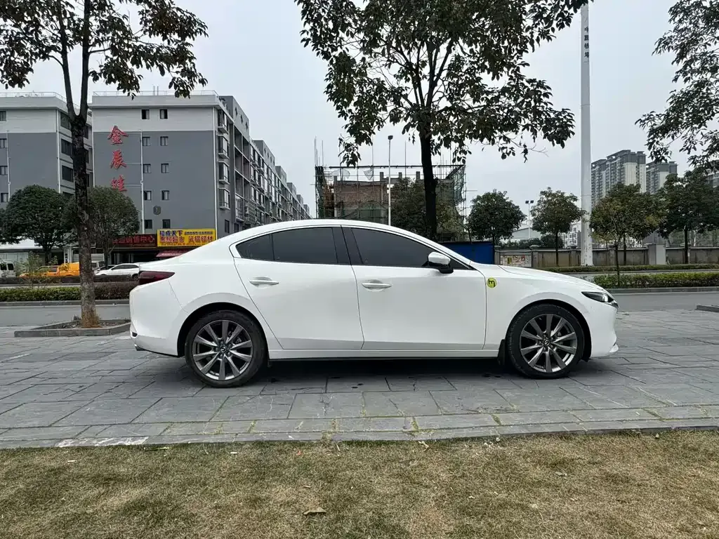 Mazda 3 Axela 2024 из CN, фото 5