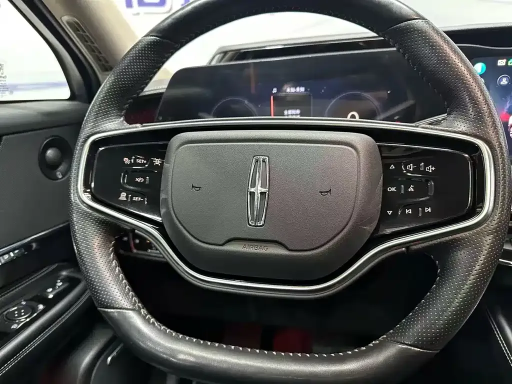 Lincoln Corsair 2023 из CN, фото 3