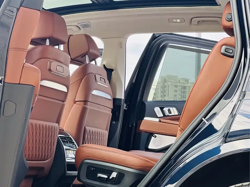BMW X7 2024 из CN, фото 3
