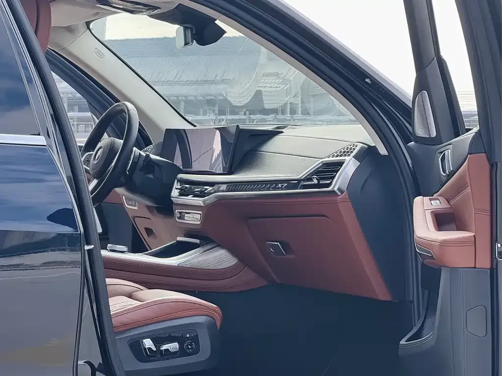 BMW X7 2024 из CN, фото 5