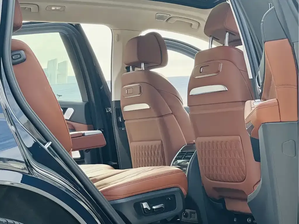 BMW X7 2024 из CN, фото 6