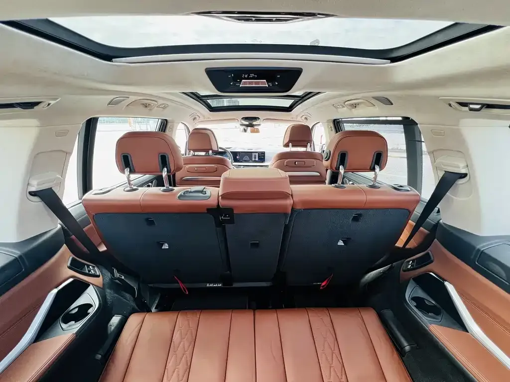 BMW X7 2024 из CN, фото 2