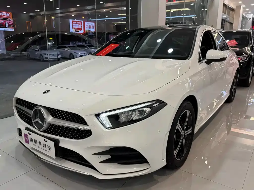 Mercedes-Benz A-Class 2023 из CN, фото 1