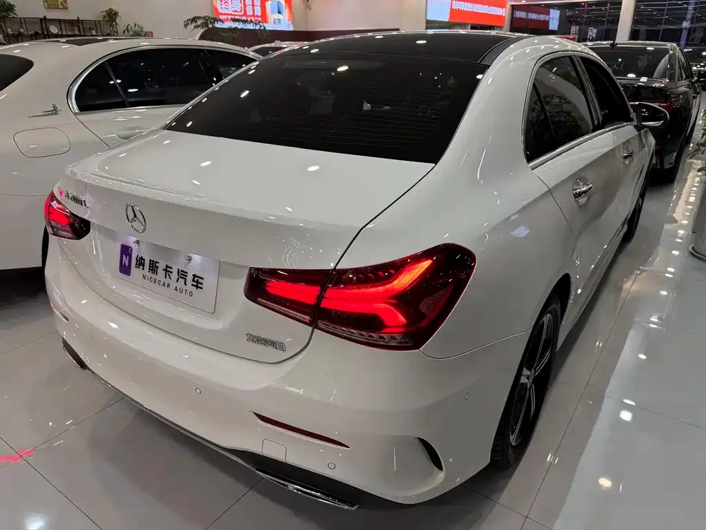 Mercedes-Benz A-Class 2023 из CN, фото 4