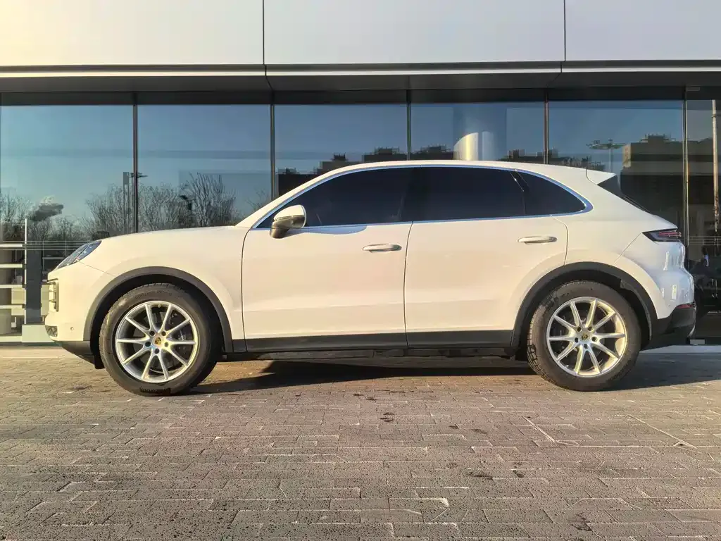 Porsche Cayenne 2024 из CN, фото 8