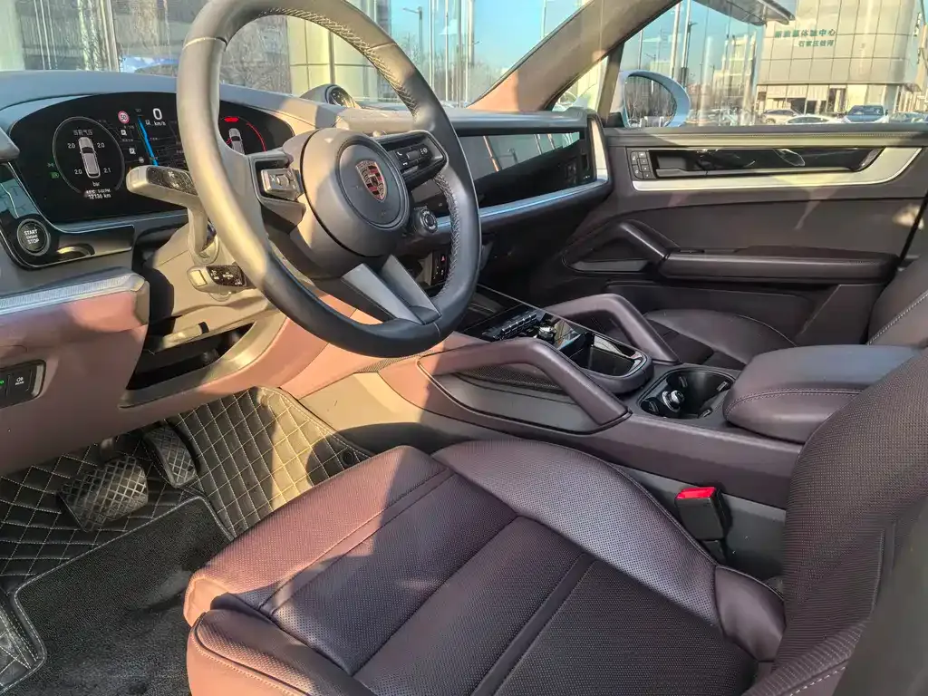 Porsche Cayenne 2024 из CN, фото 10