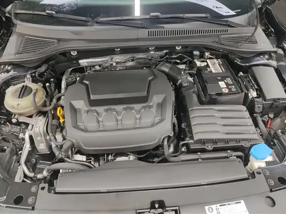 Volkswagen Passat 2023 из CN, фото 10