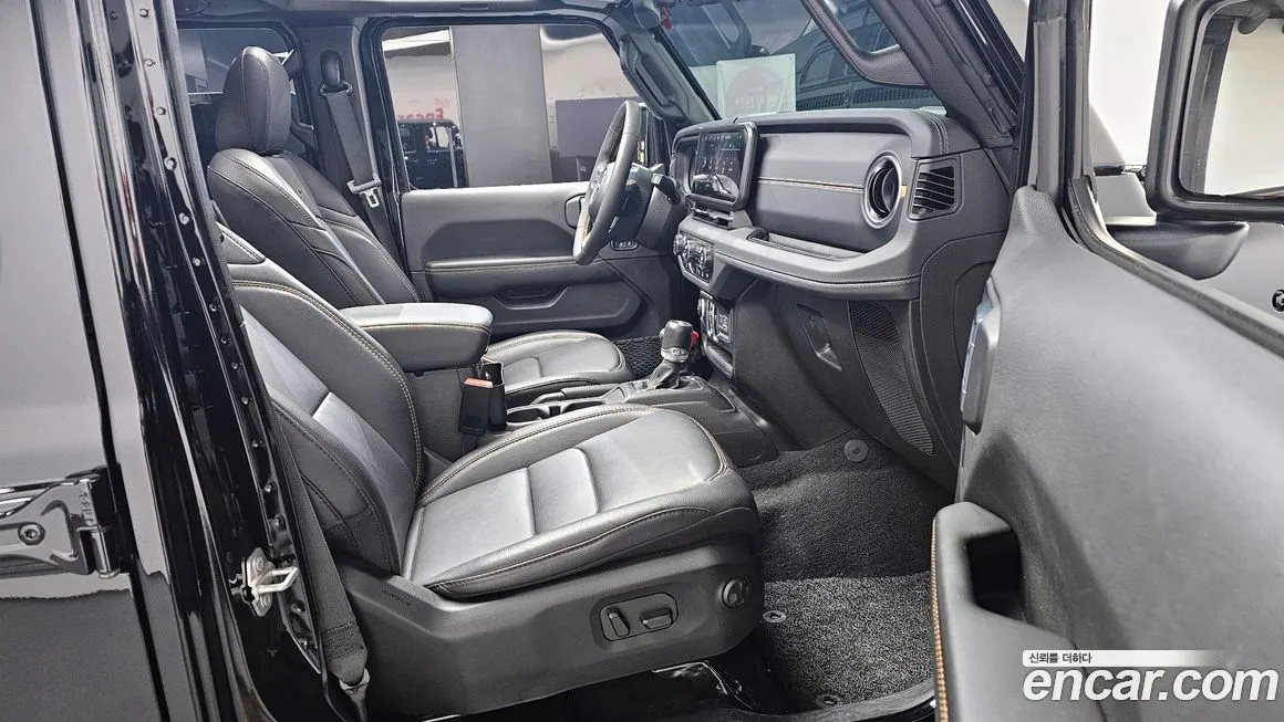 Jeep Wrangler 2024 из KR, фото 6