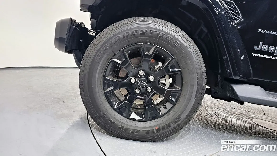 Jeep Wrangler 2024 из KR, фото 5