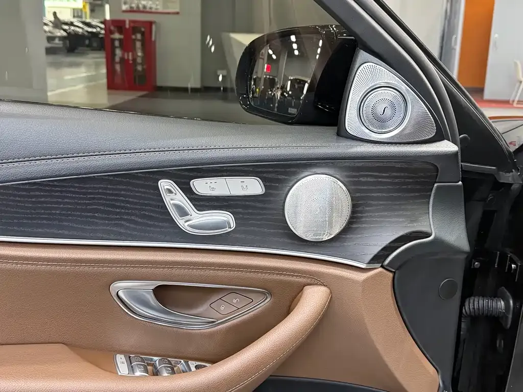 Mercedes-Benz E-Class 2022 из CN, фото 2