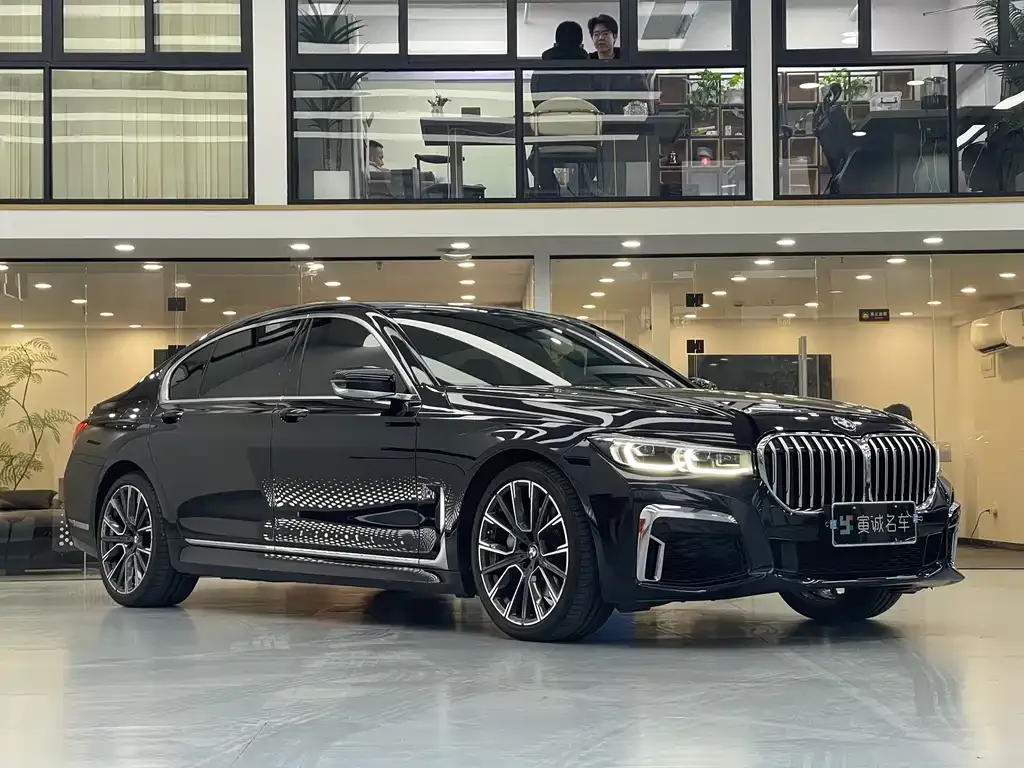 BMW 7 Series 2022 из CN, фото 8