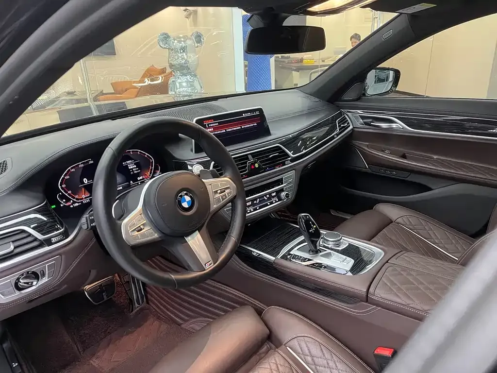 BMW 7 Series 2022 из CN, фото 9