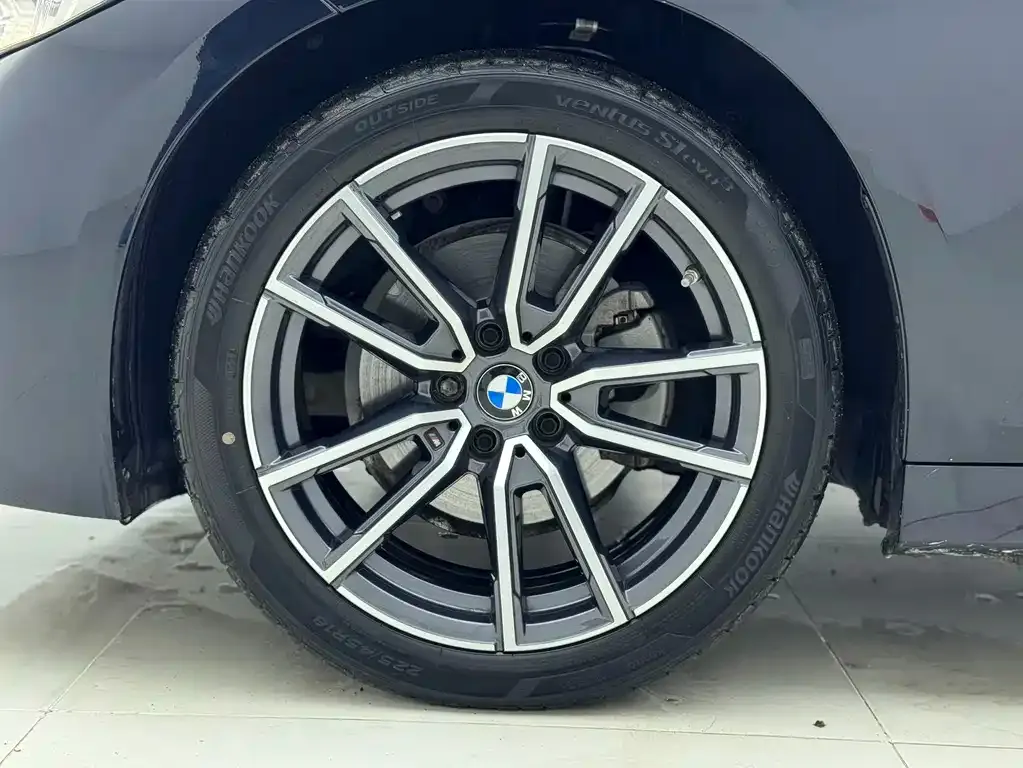 BMW 3 Series 2022 из CN, фото 10