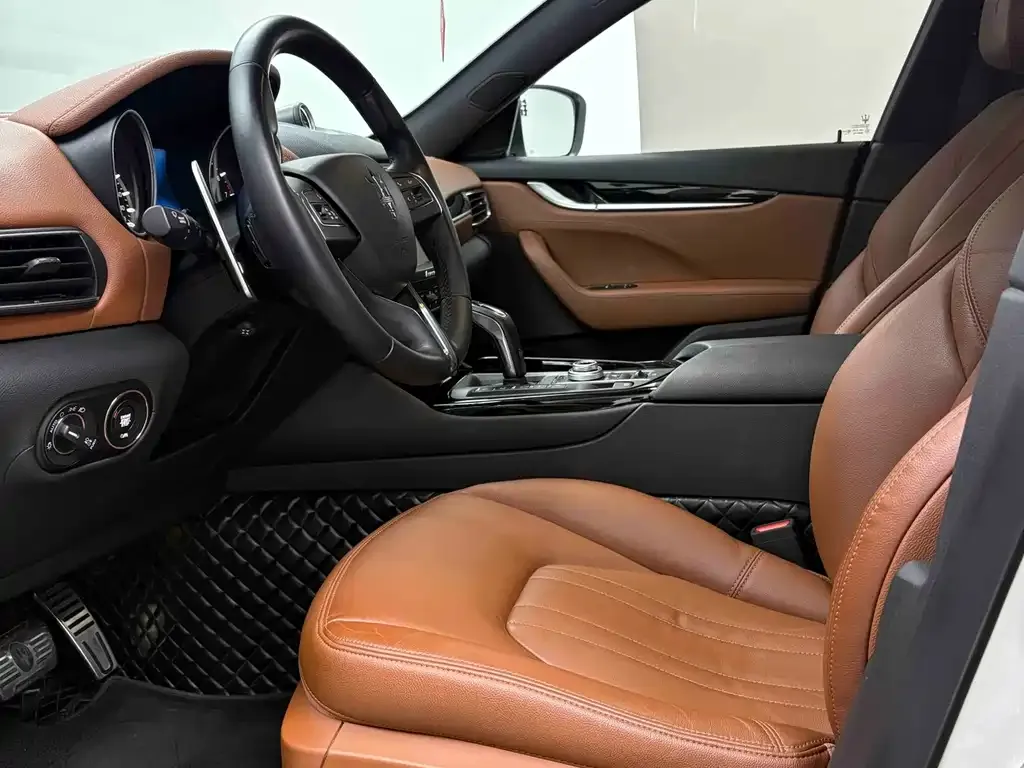 Maserati Levante 2021 из CN, фото 8