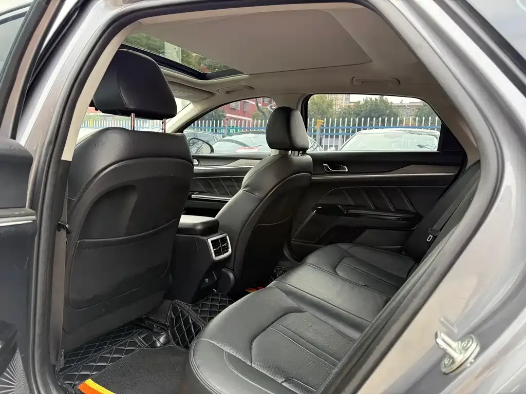 Kia K5 2022 из CN, фото 2