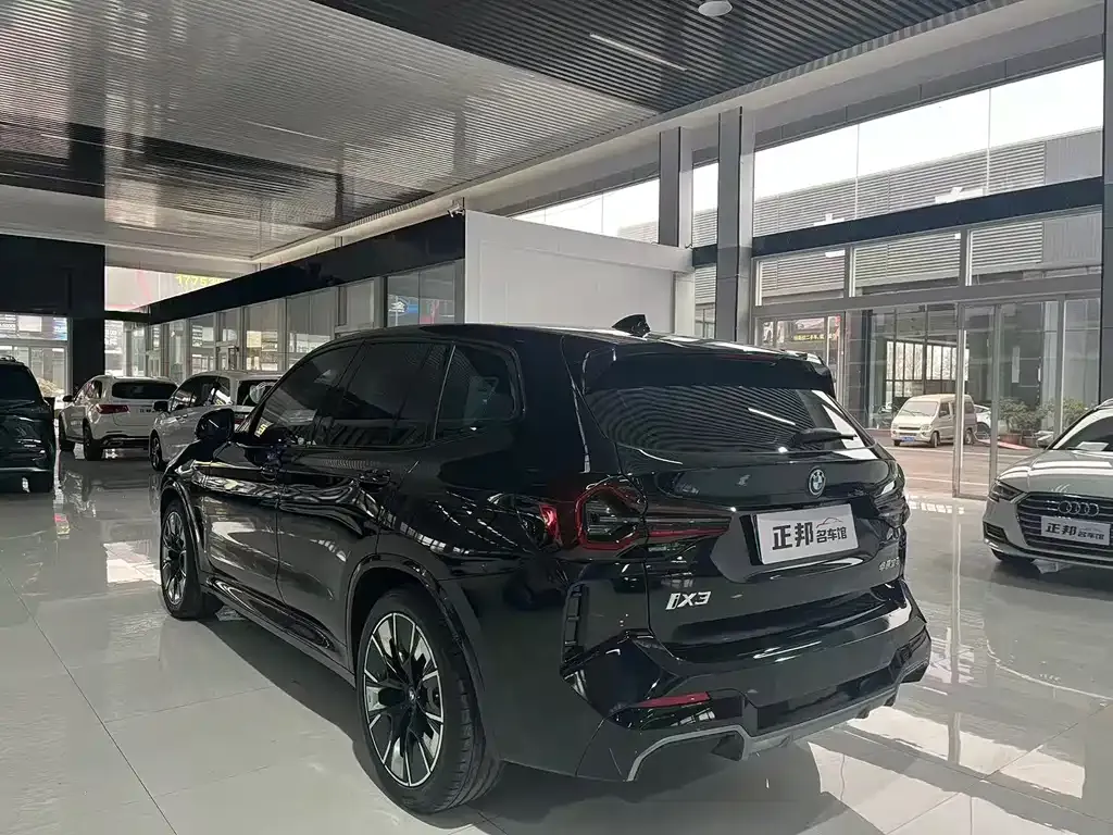BMW iX3 2023 из CN, фото 8