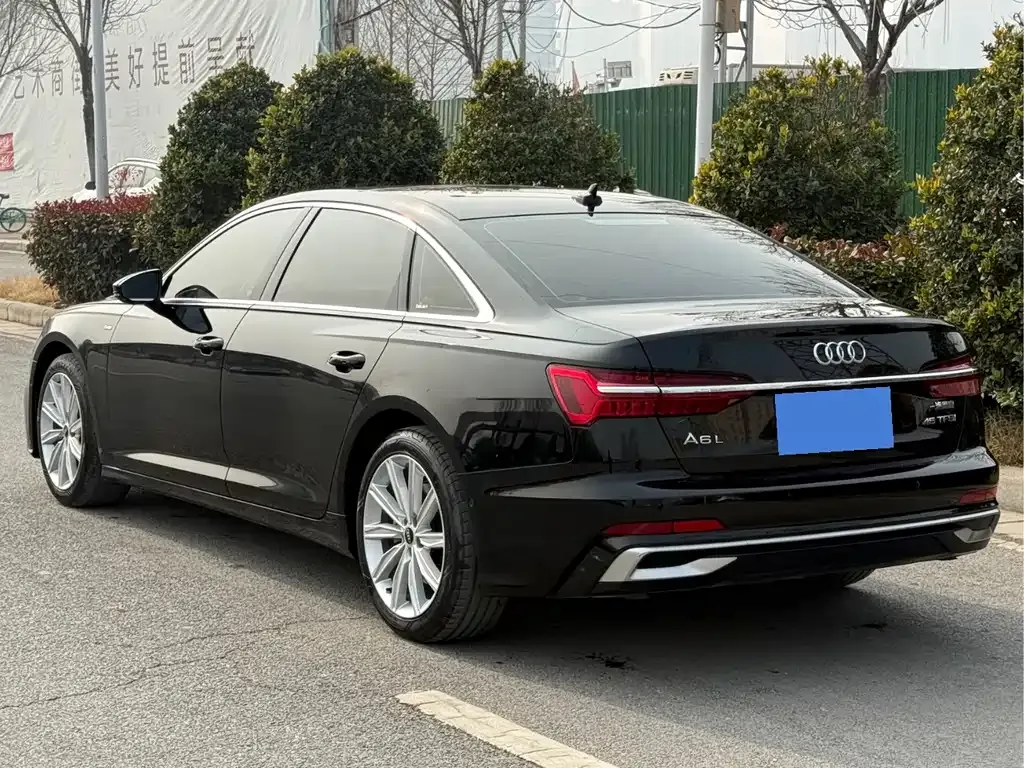 Audi A6L 2022 из CN, фото 9