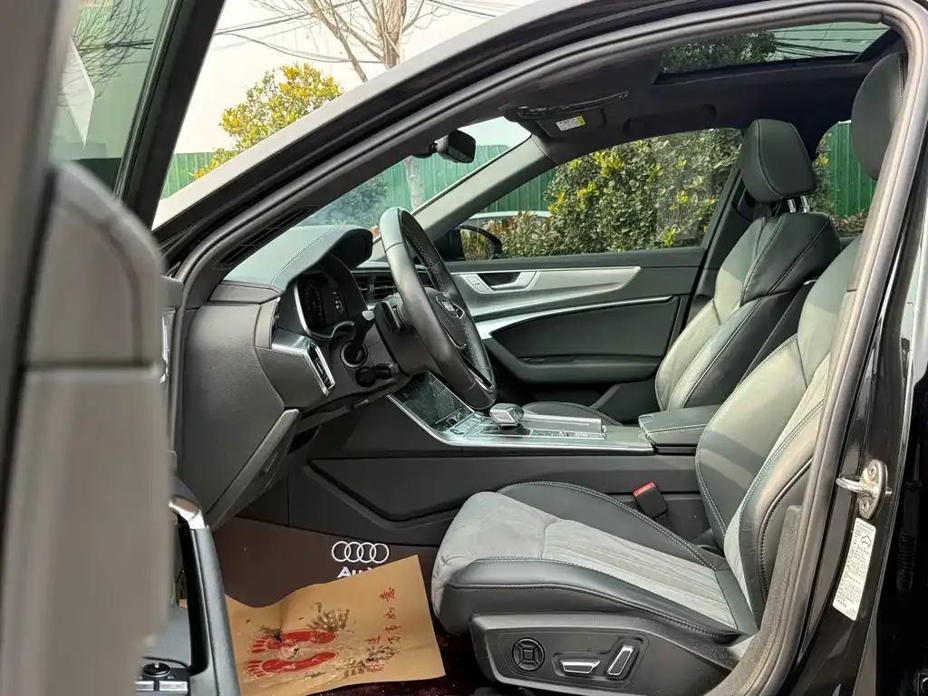 Audi A6L 2022 из CN, фото 4