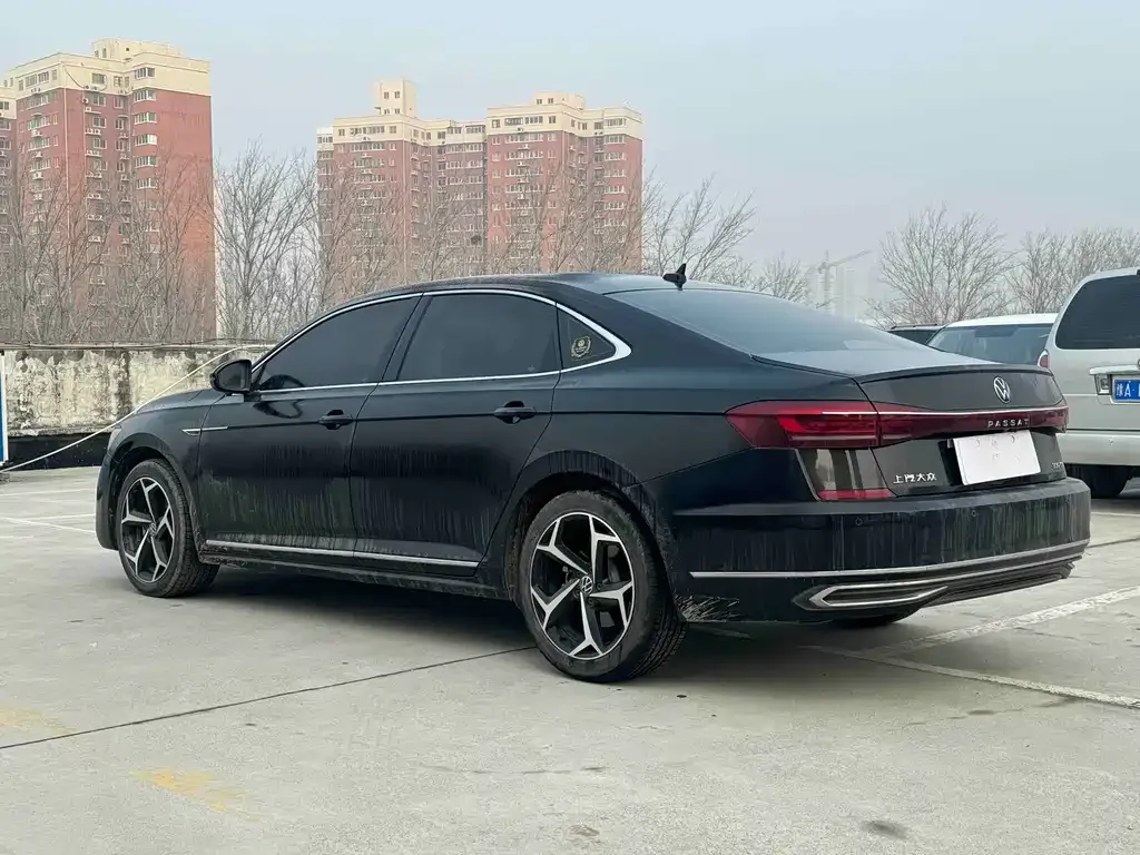 Volkswagen Passat — фото 4