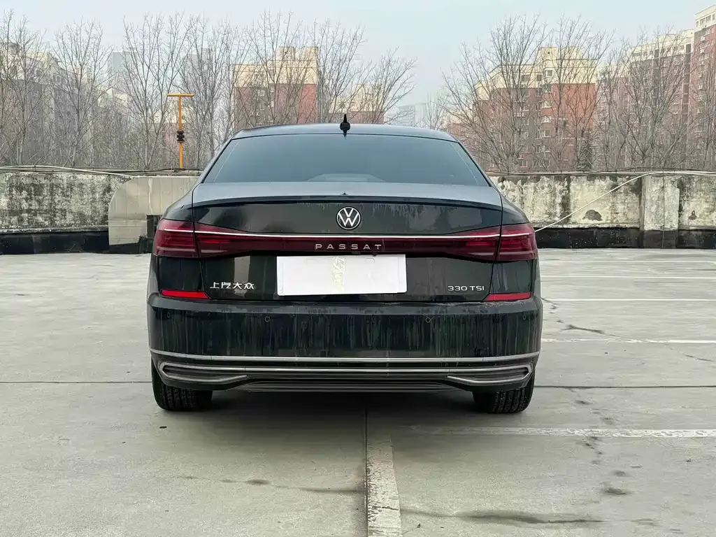 Volkswagen Passat — фото 9
