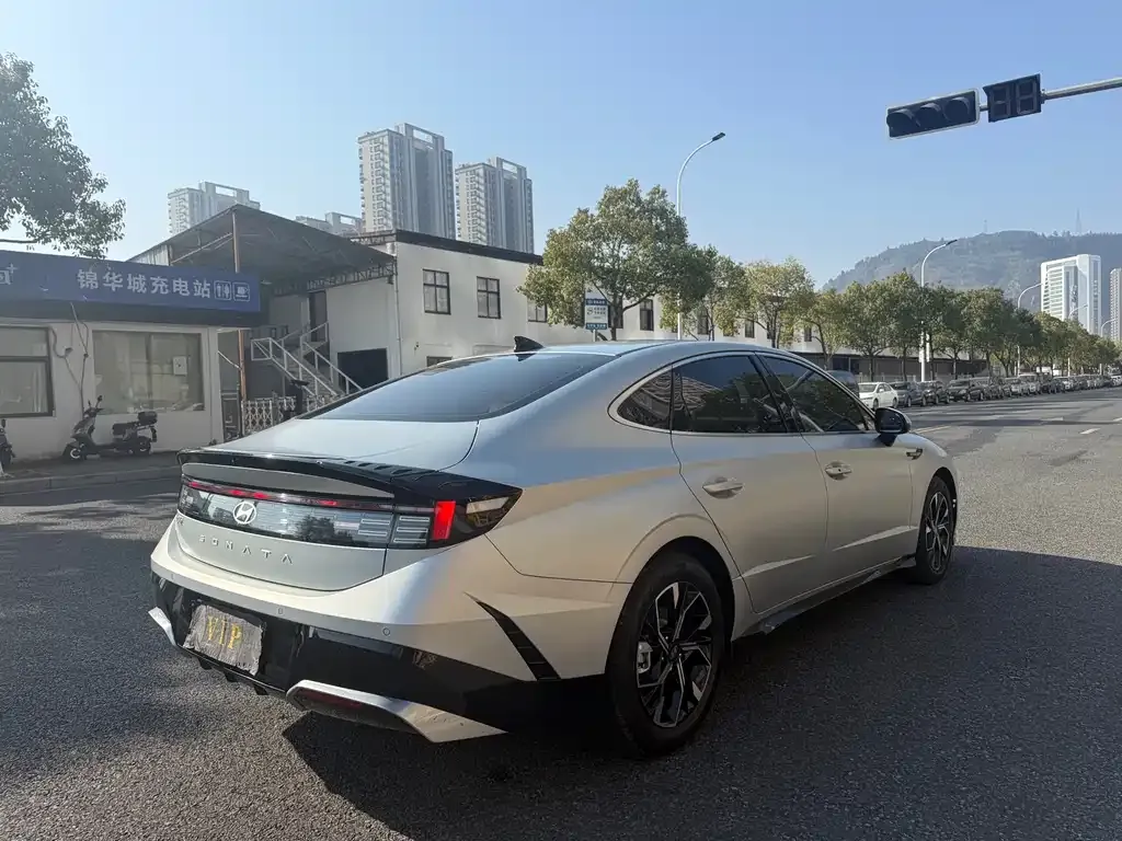 Hyundai Sonata 2024 из CN, фото 3