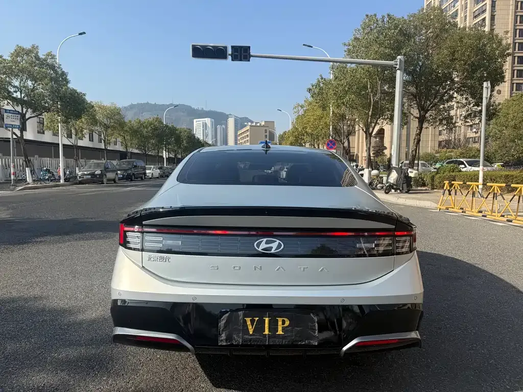 Hyundai Sonata 2024 из CN, фото 9