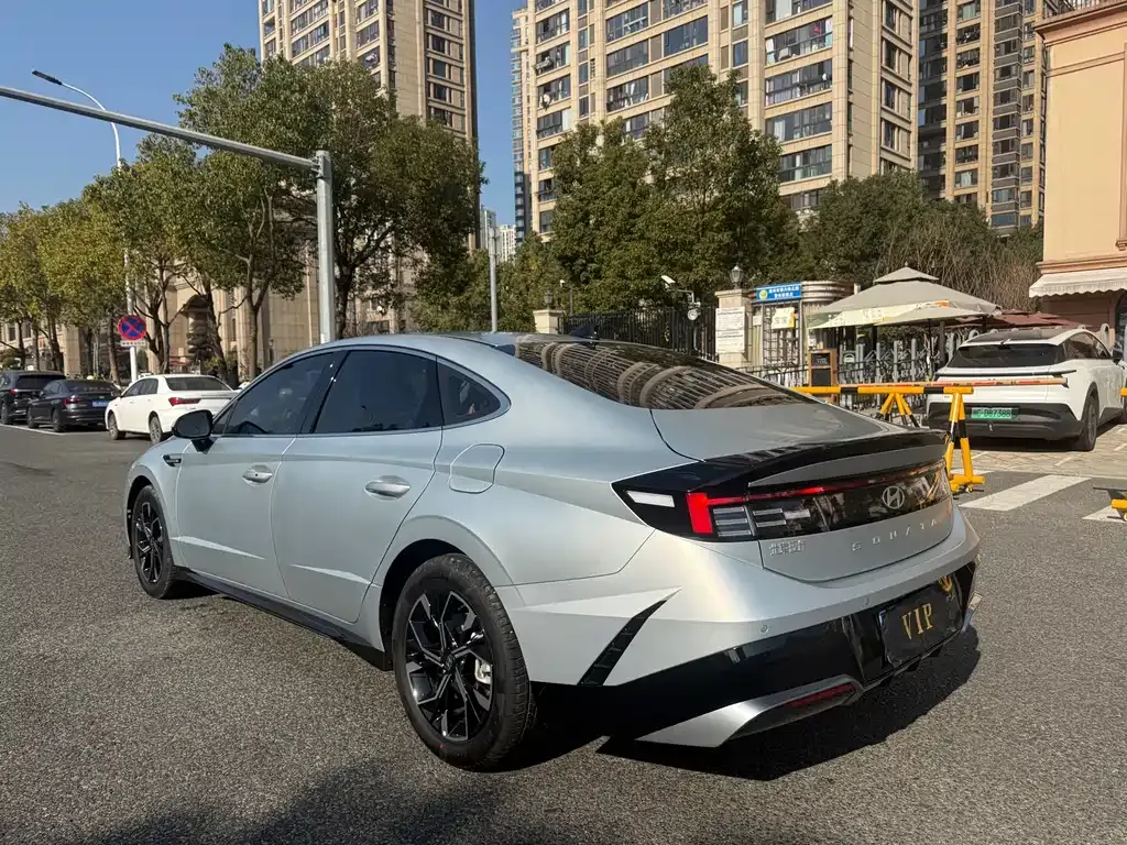 Hyundai Sonata 2024 из CN, фото 8