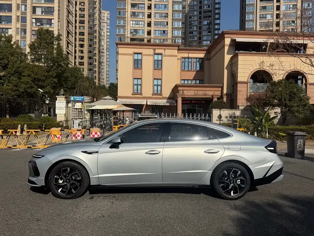 Hyundai Sonata 2024 из CN, фото 10