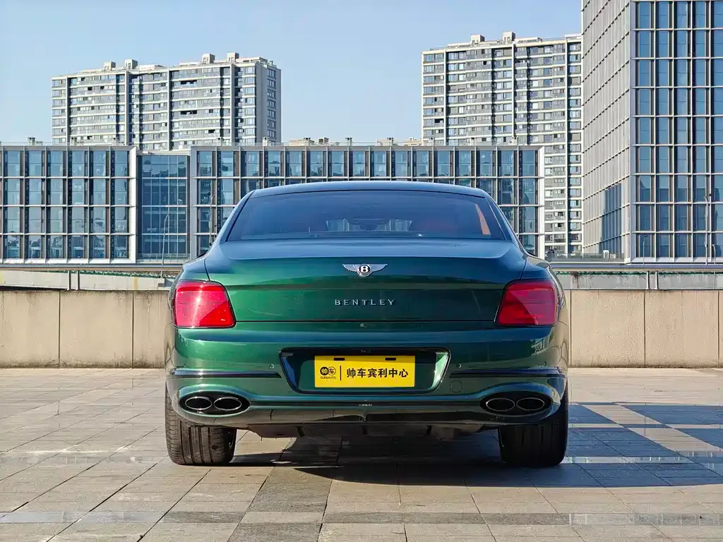 Bentley Flying Spur 2022 из CN, фото 10
