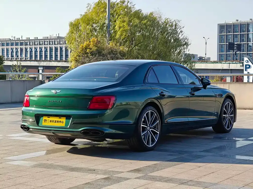 Bentley Flying Spur 2022 из CN, фото 8