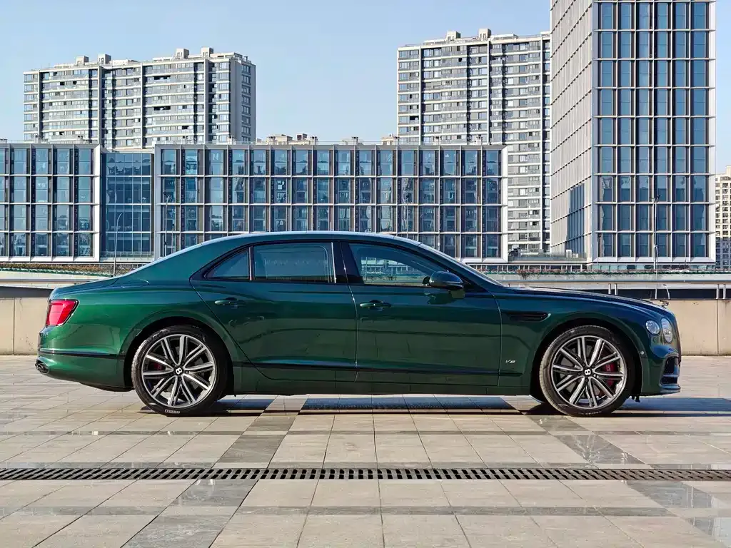 Bentley Flying Spur 2022 из CN, фото 3