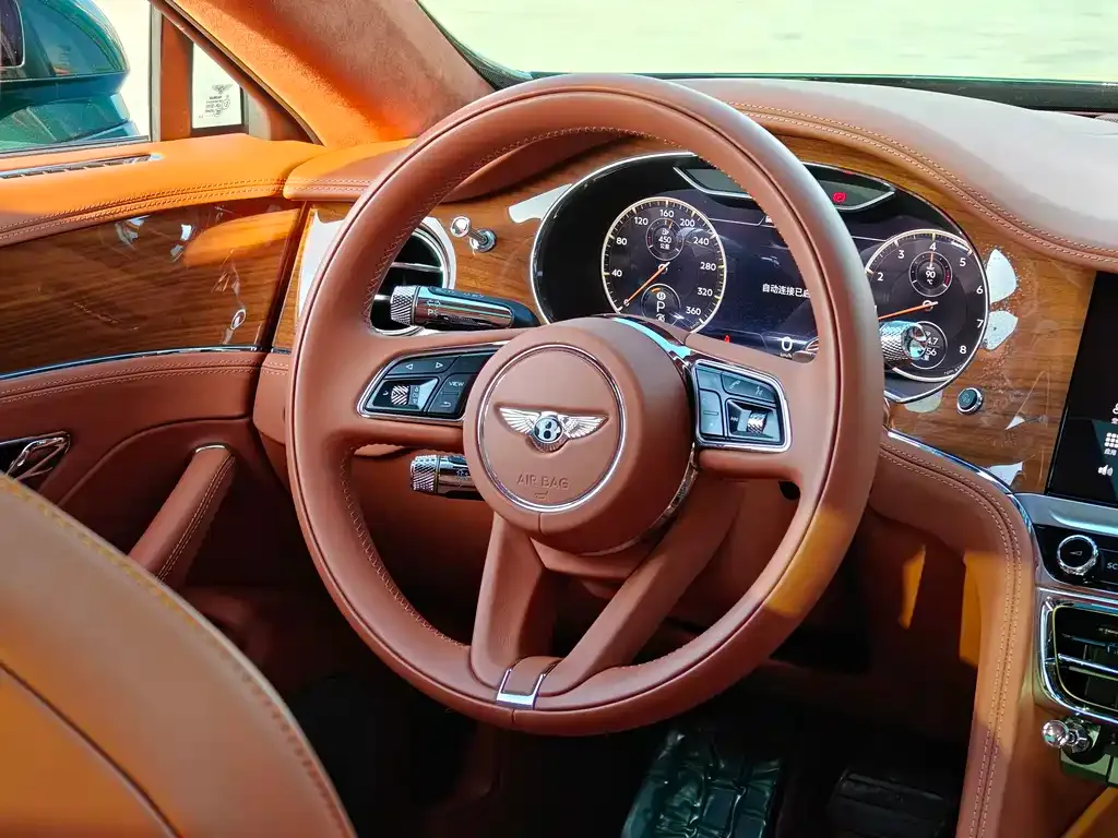 Bentley Flying Spur 2022 из CN, фото 2
