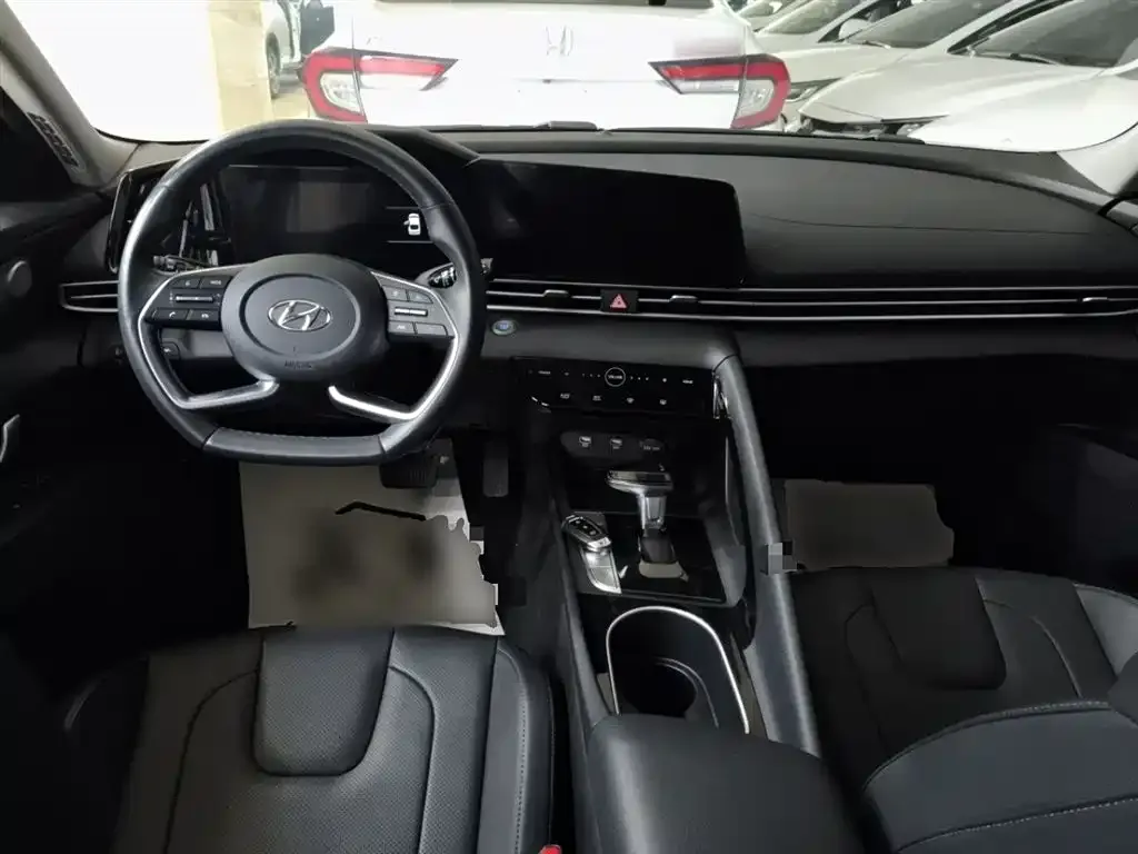 Hyundai Elantra 2021 из CN, фото 5