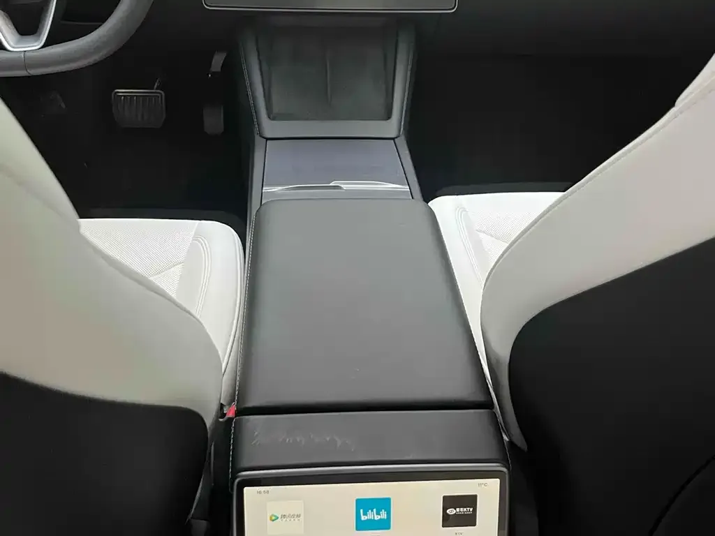 Tesla Model 3 2024 из CN, фото 2