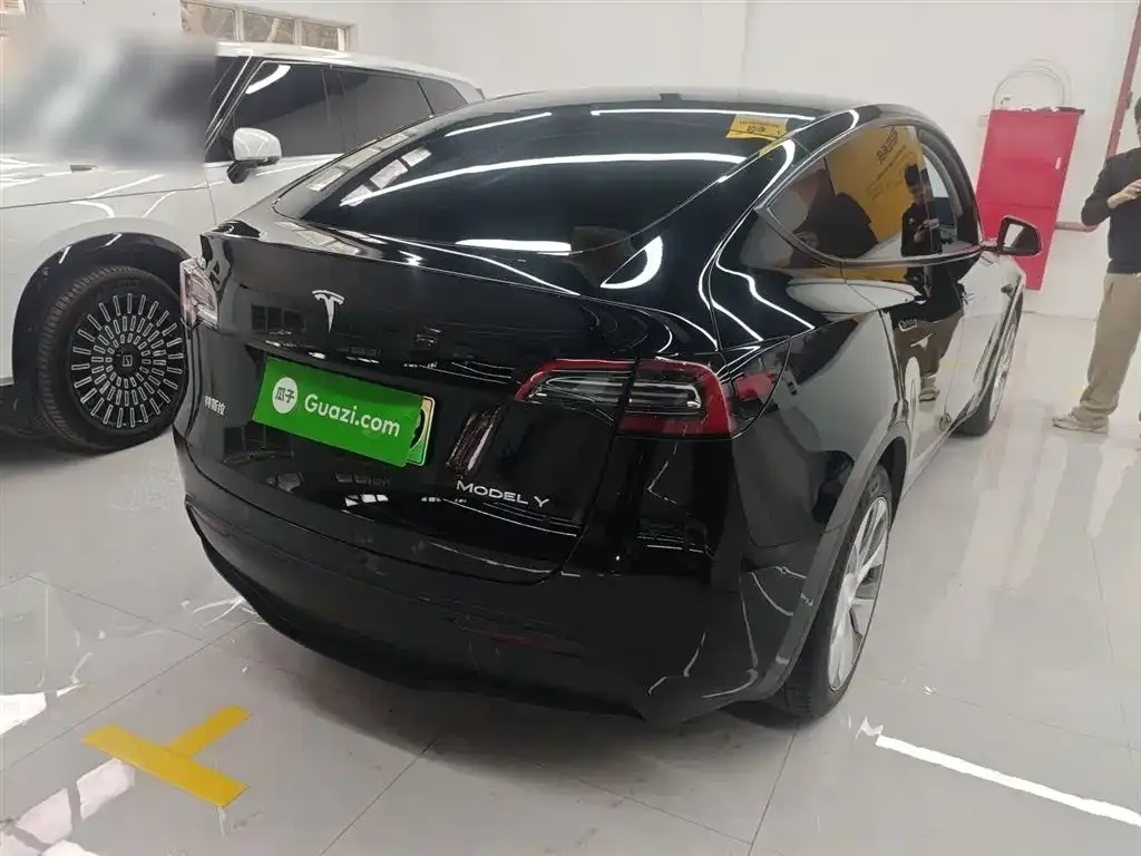 Tesla Model Y 2023 из CN, фото 6