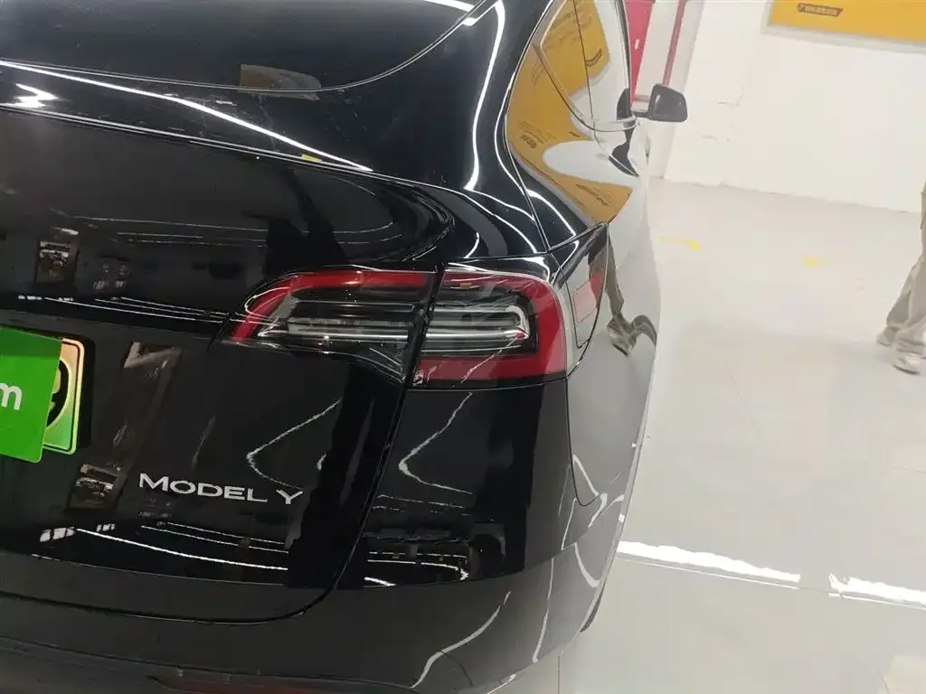 Tesla Model Y 2023 из CN, фото 7