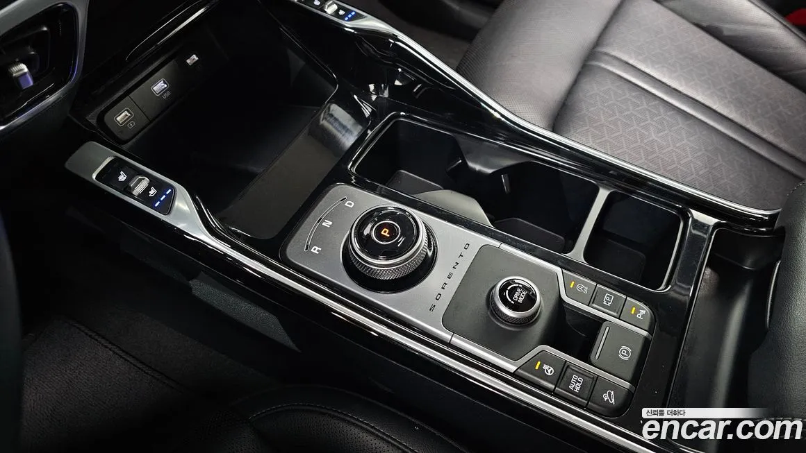 Kia Sorento — фото 5