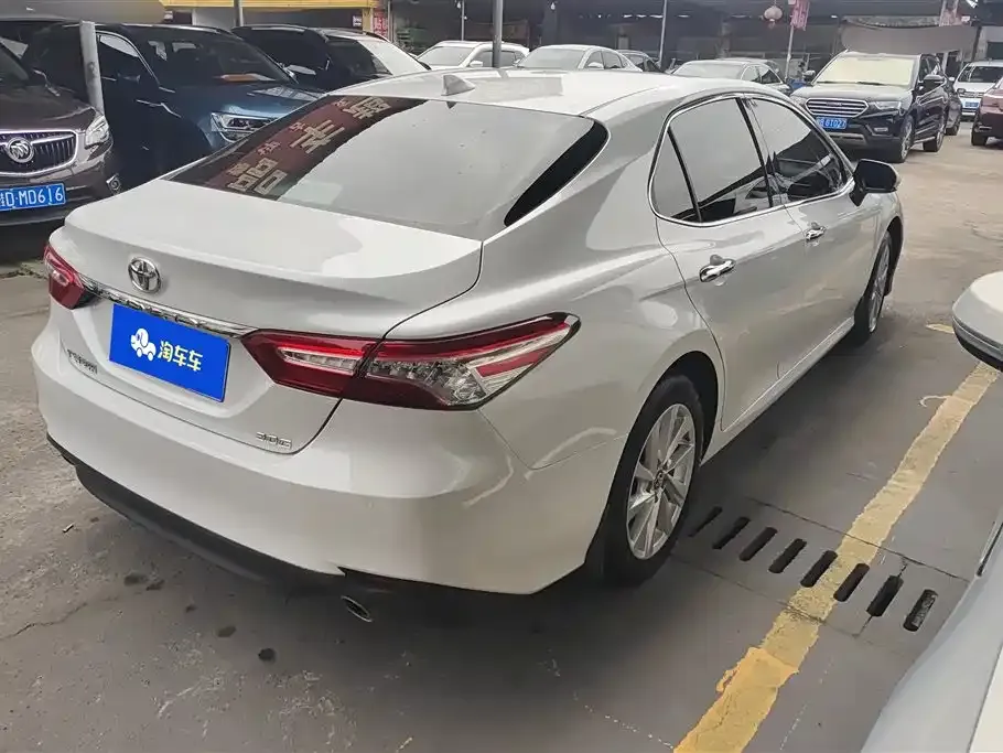 Toyota Camry 2021 из CN, фото 3
