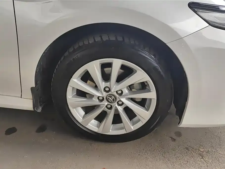 Toyota Camry 2021 из CN, фото 2