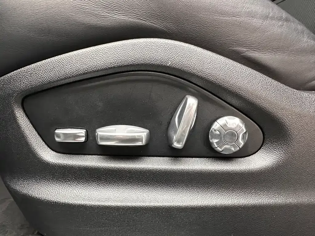 Porsche Cayenne Hybrid — фото 8