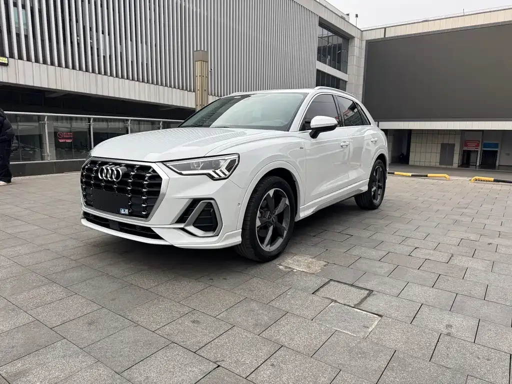 Audi Q3 2022 из CN, фото 1