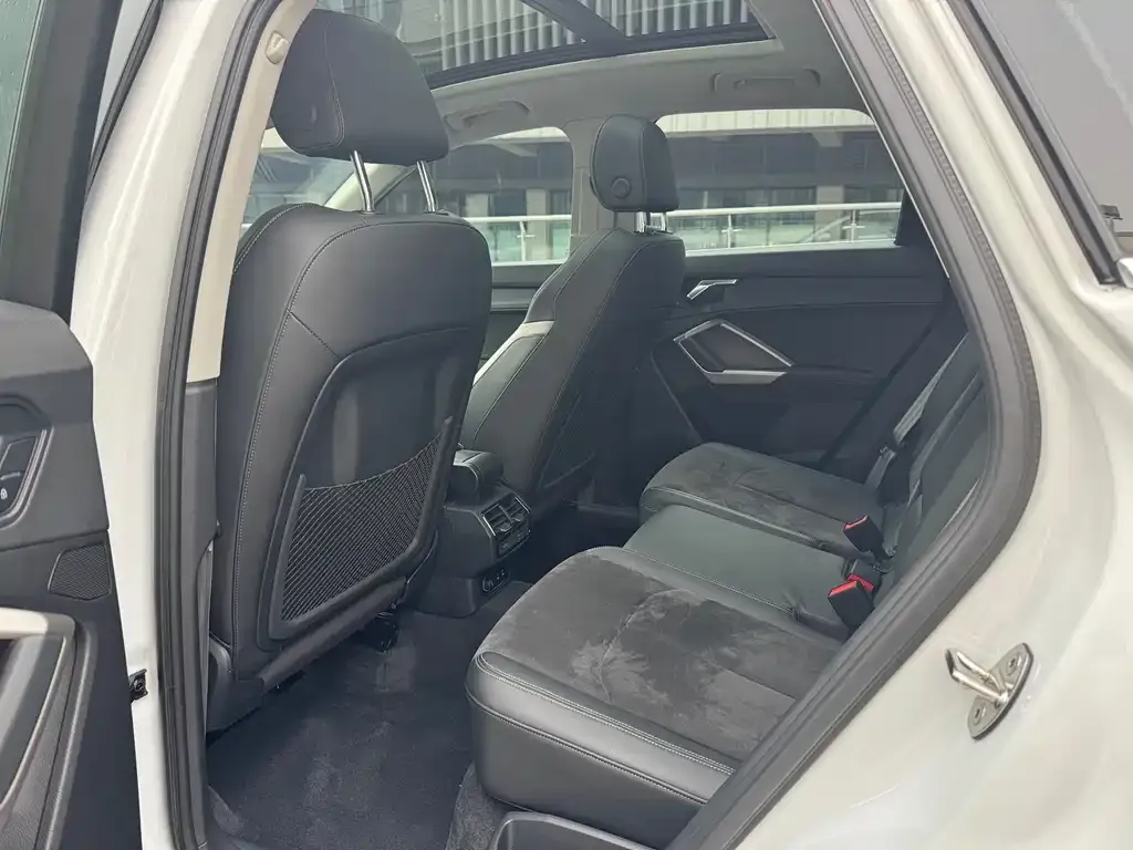 Audi Q3 2022 из CN, фото 9