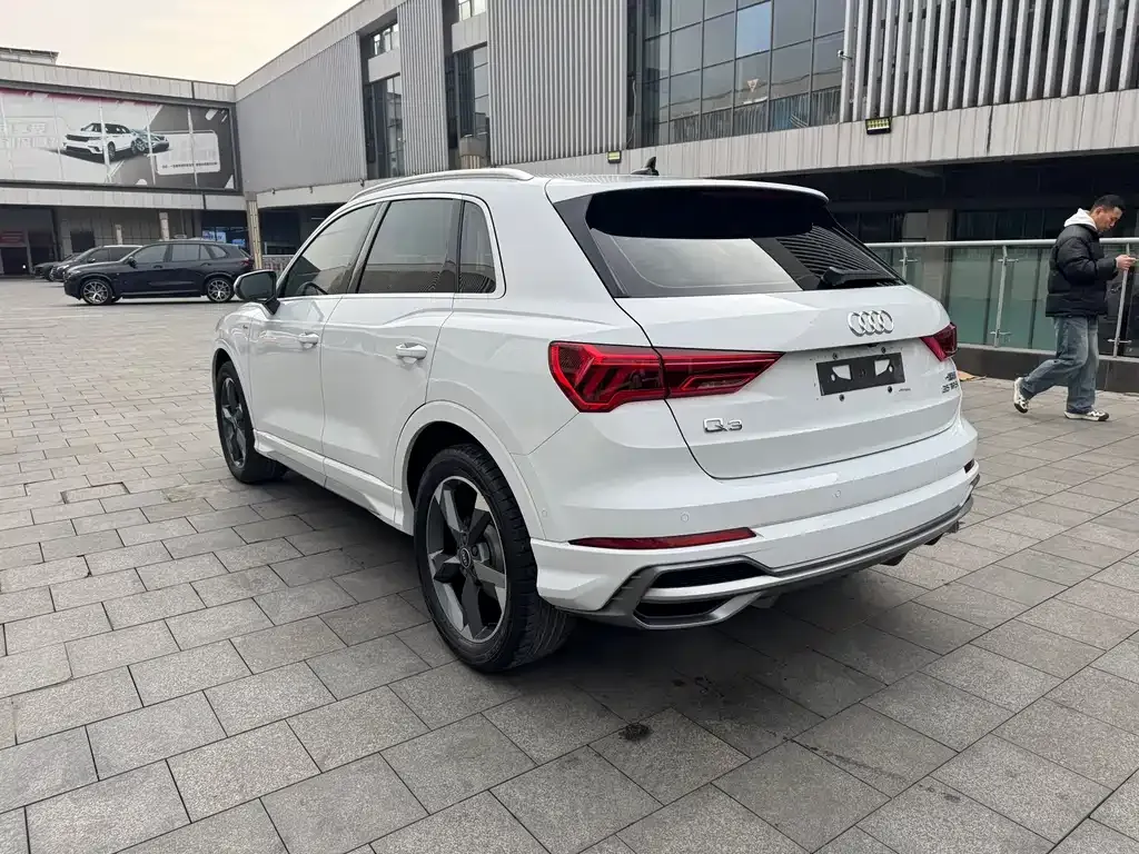 Audi Q3 2022 из CN, фото 4