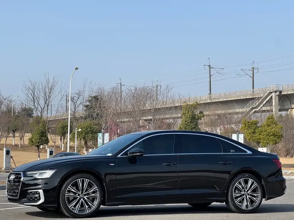 Audi A6L 2021 из CN, фото 1