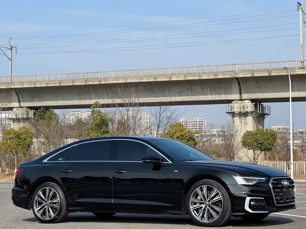 Audi A6L 2021 из CN, фото 10