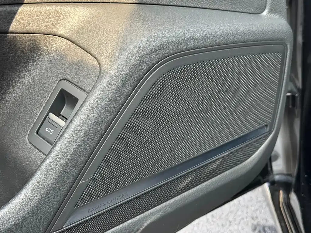 Audi A6L 2021 из CN, фото 9