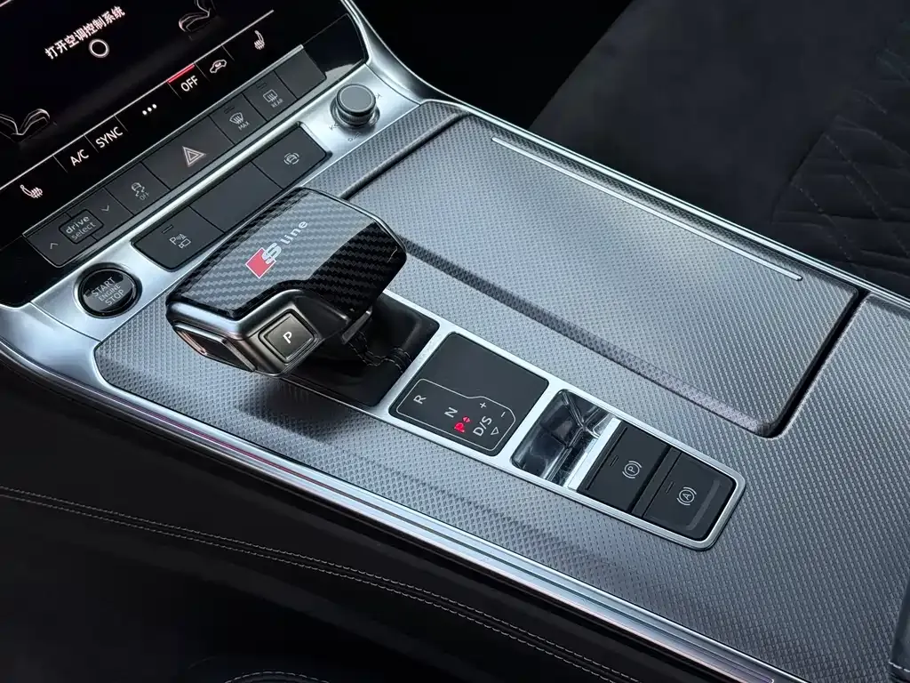 Audi A6L 2021 из CN, фото 8
