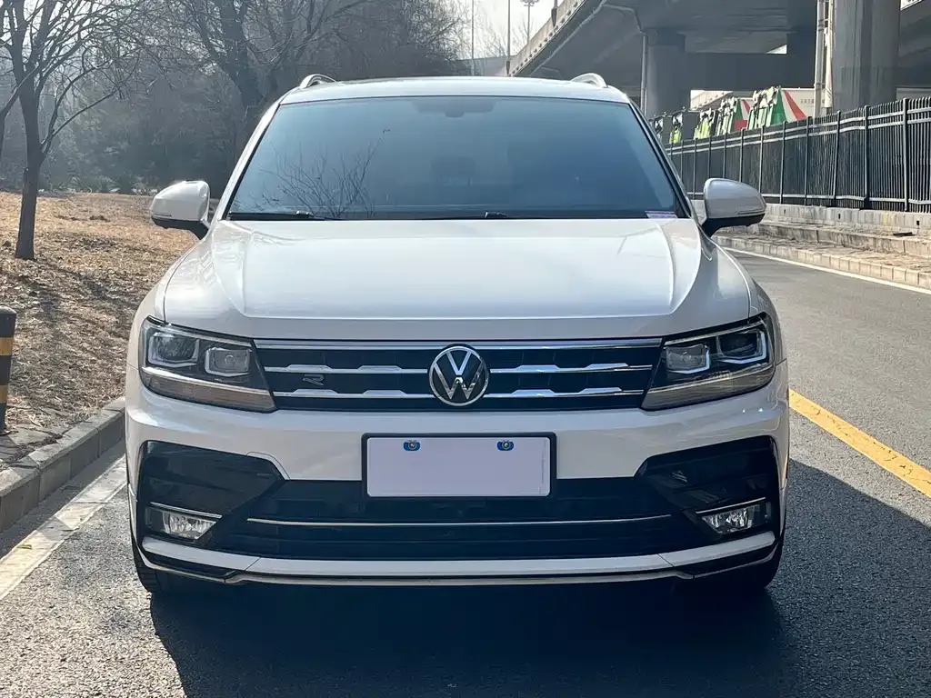 Volkswagen Tiguan L 2021 из CN, фото 4