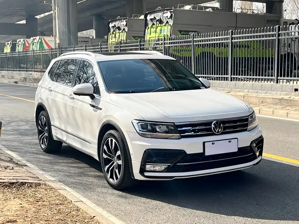Volkswagen Tiguan L 2021 из CN, фото 6
